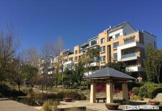 大理洱海庄园花园洋房一楼带花园全实木家具，拎包入住 - 大理28生活网 dali.28life.com