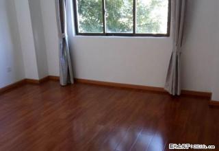 出租梨花溪 1500元 3室2厅2卫 精装修，随时带看 多套 - 大理28生活网 dali.28life.com